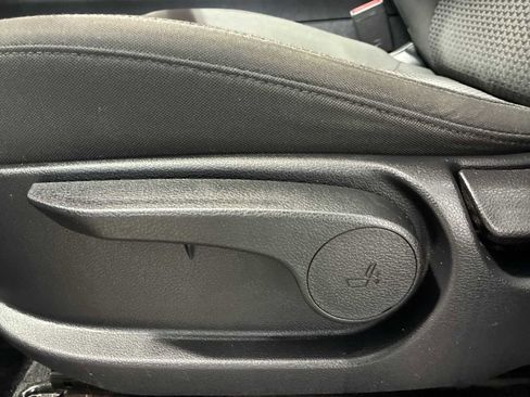 Used 2023 Kia Sportage LX image 14