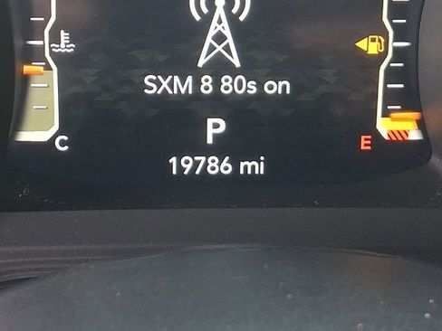 Used 2024 Jeep Wrangler Rubicon w/ Technology Group image 20