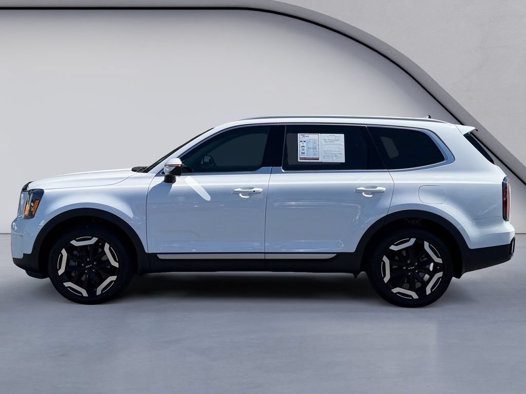 Used 2025 Kia Telluride EX FWD image 2