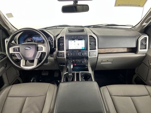 Used 2018 Ford F150 Lariat image 18