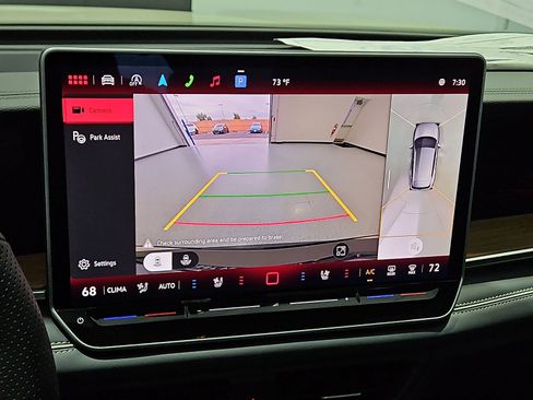 New 2026 Volkswagen Tiguan SEL R-Line AWD/4WD image 19