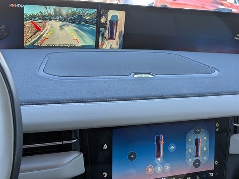 Certified 2025 Lincoln Navigator Reserve image 26