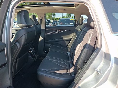 Used 2023 Lincoln Nautilus Reserve AWD/4WD image 9