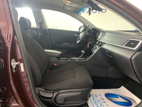 Used 2020 Kia Optima LX FWD image 36