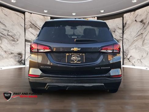 Used 2022 Chevrolet Equinox Premier AWD/4WD image 7