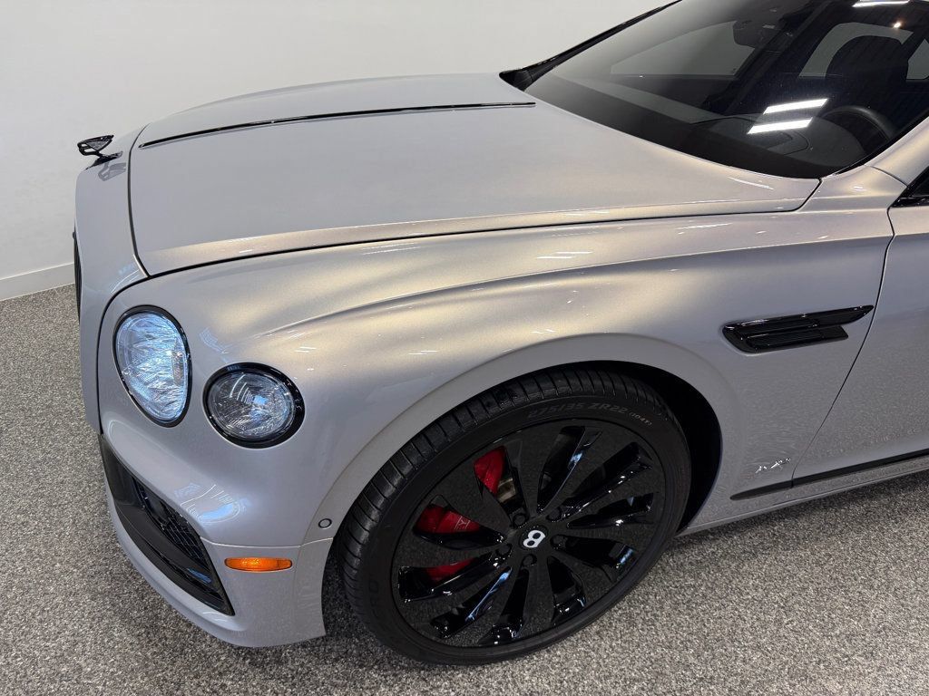 Used 2022 Bentley Flying Spur W12 AWD/4WD image 22