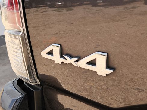 Used 2023 Toyota Tacoma Limited AWD/4WD image 25