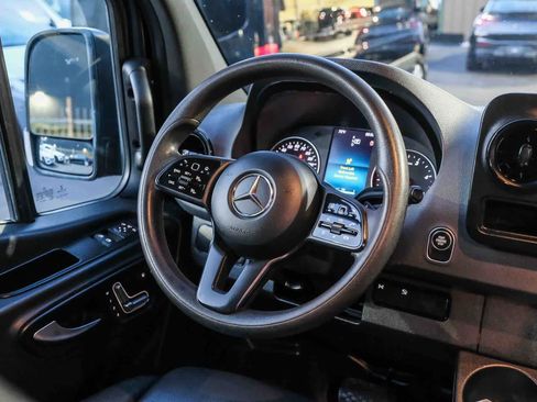 Used 2021 Mercedes-Benz Sprinter 2500 w/ Comfort Plus Package image 16