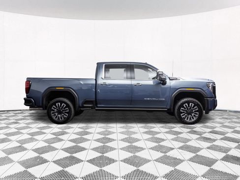 Used 2026 GMC Sierra 2500 Denali Ultimate AWD/4WD image 13