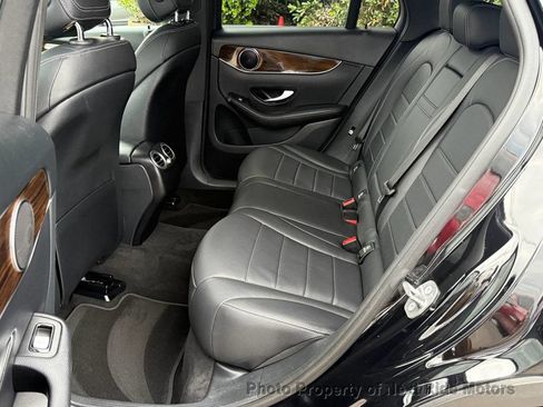 Used 2017 Mercedes-Benz GLC 300 image 9