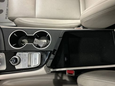 Used 2022 Genesis G70 2.0T image 19