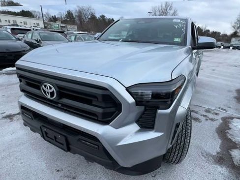 New 2025 Toyota Tacoma SR5 image 7