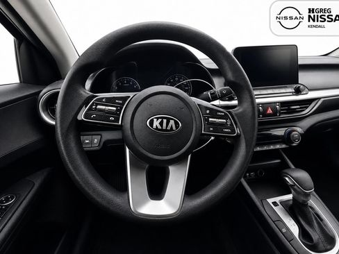 Used 2019 Kia Forte LXS FWD image 8