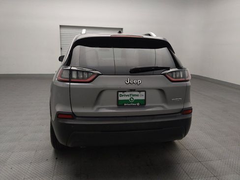 Used 2019 Jeep Cherokee Latitude Plus FWD image 6