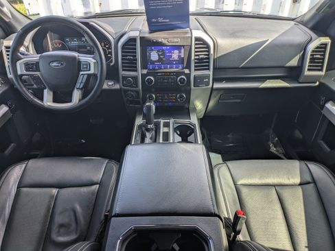 Used 2019 Ford F150 Lariat w/ Equipment Group 502A Luxury AWD/4WD image 20