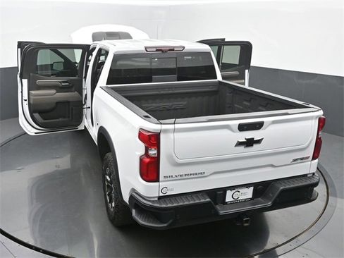Used 2022 Chevrolet Silverado 1500 ZR2 image 64