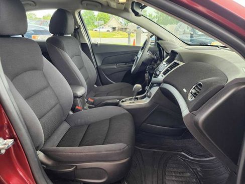 Used 2016 Chevrolet Cruze LT FWD image 17