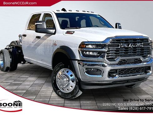 New 2026 RAM 5500 Tradesman w/ Chrome Appearance Group image 1