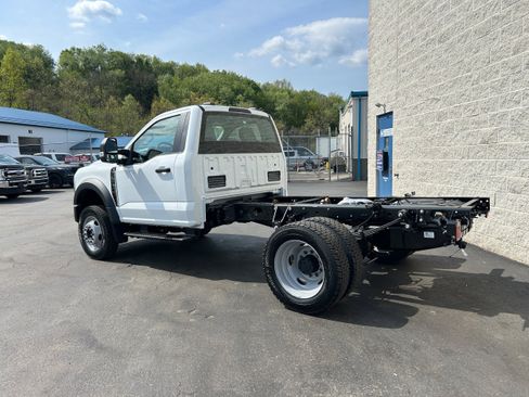 New 2026 Ford F550 4x4 Regular Cab Super Duty image 8