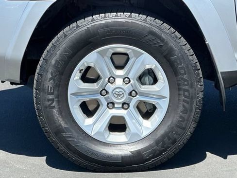 Certified 2021 Toyota 4Runner SR5 Premium AWD/4WD image 30