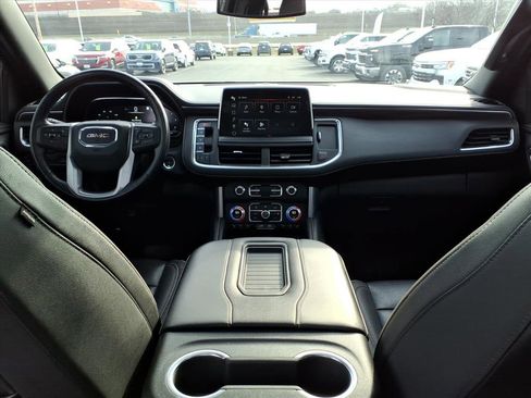 Used 2022 GMC Yukon SLT image 8