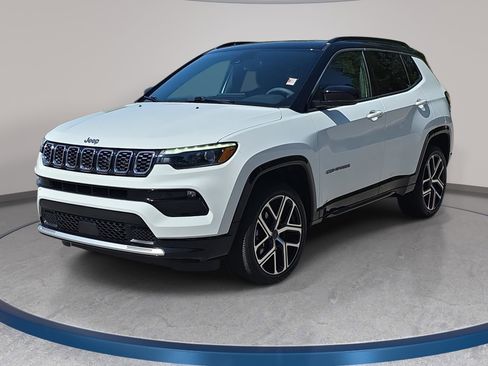 Used 2025 Jeep Compass Limited w/ Elite Group AWD/4WD image 1