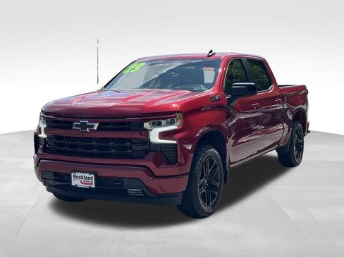 Used 2023 Chevrolet Silverado 1500 RST w/ Convenience Package II AWD/4WD image 2