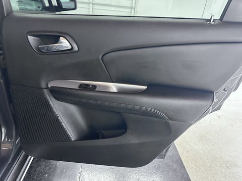Used 2017 Dodge Journey Crossroad FWD image 25