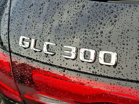 Used 2026 Mercedes-Benz GLC 300 4MATIC image 17
