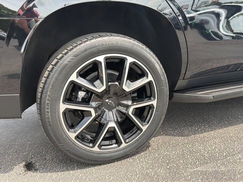 Used 2026 Chevrolet Tahoe RST w/ RST Capability Package image 4