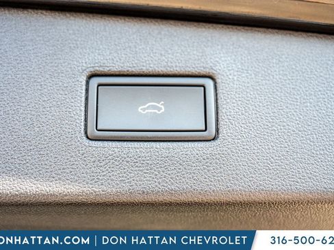 Used 2024 Volkswagen Tiguan Wolfsburg Edition image 32