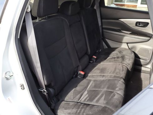 Used 2017 Nissan Murano SV w/ Premium Plus Package image 44