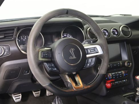Used 2018 Ford Mustang Shelby GT350 w/ Convenience Package image 7