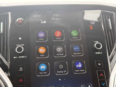 Certified 2025 Subaru Outback Premium w/ Popular Package #1A image 24