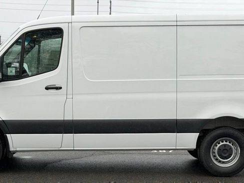 New 2026 Mercedes-Benz Sprinter 2500 image 8