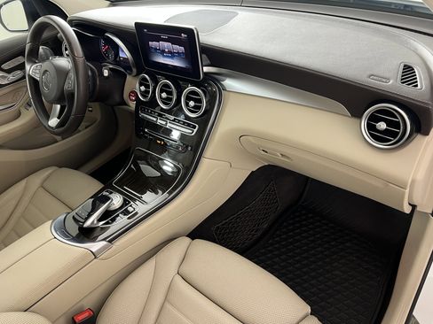 Used 2018 Mercedes-Benz GLC 43 AMG 4MATIC image 26