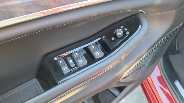Used 2023 Jeep Grand Cherokee Overland AWD/4WD image 11