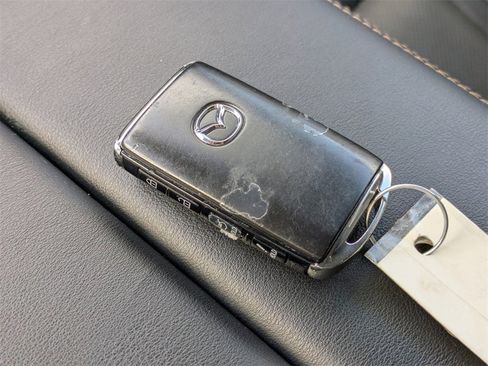 Used 2024 MAZDA CX-90 3.3 Turbo w/ Preferred Plus image 29