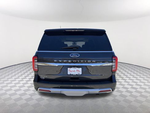 Used 2022 Ford Expedition Limited image 7