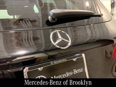 Certified 2022 Mercedes-Benz GLC 300 4MATIC image 33