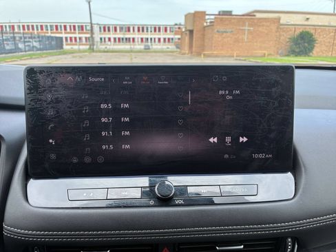 Used 2026 Nissan Rogue SL FWD image 19