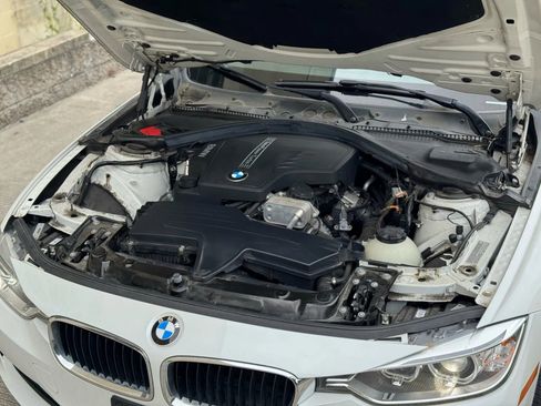 Used 2013 BMW 320i xDrive Sedan image 35