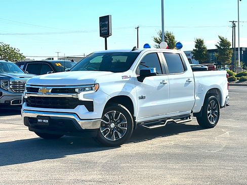 Used 2024 Chevrolet Silverado 1500 LT w/ Texas Edition Plus AWD/4WD image 2