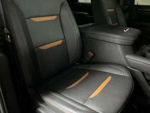 Certified 2025 GMC Sierra 2500 AT4 w/ AT4 Premium Plus Package AWD/4WD image 29