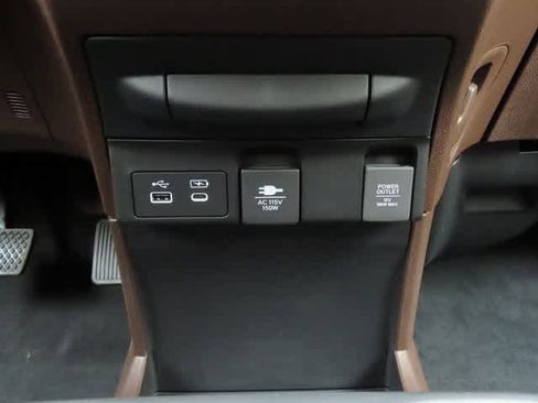 New 2026 Honda Odyssey Touring image 25