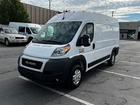 Used 2022 RAM ProMaster 2500 w/ Safety Group FWD image 3