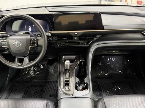 Certified 2024 Toyota Crown Platinum AWD/4WD image 27
