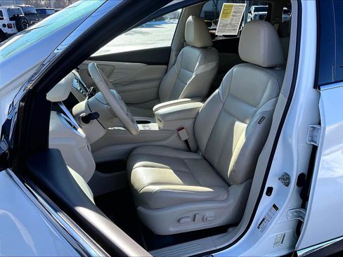 Used 2018 Nissan Murano SL w/ Moonroof Package image 10