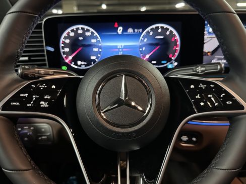 New 2026 Mercedes-Benz GLS 450 4MATIC image 24