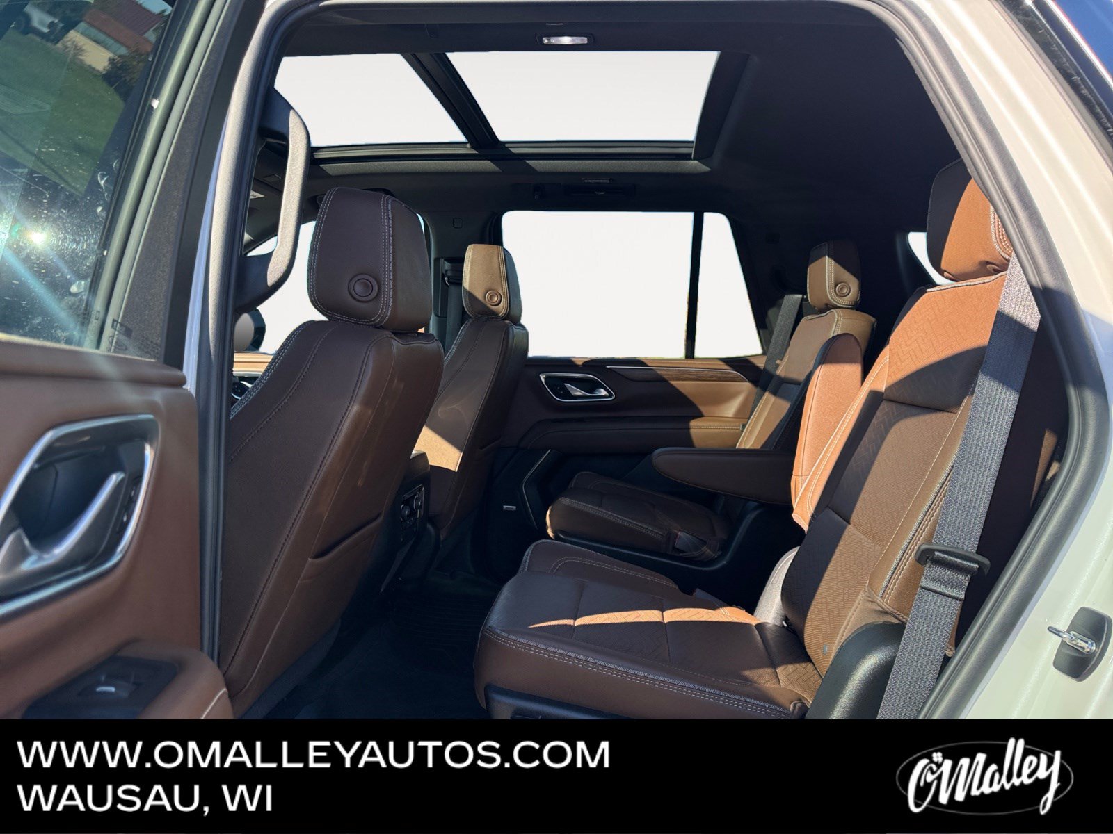 Used 2023 Chevrolet Tahoe High Country AWD/4WD image 11